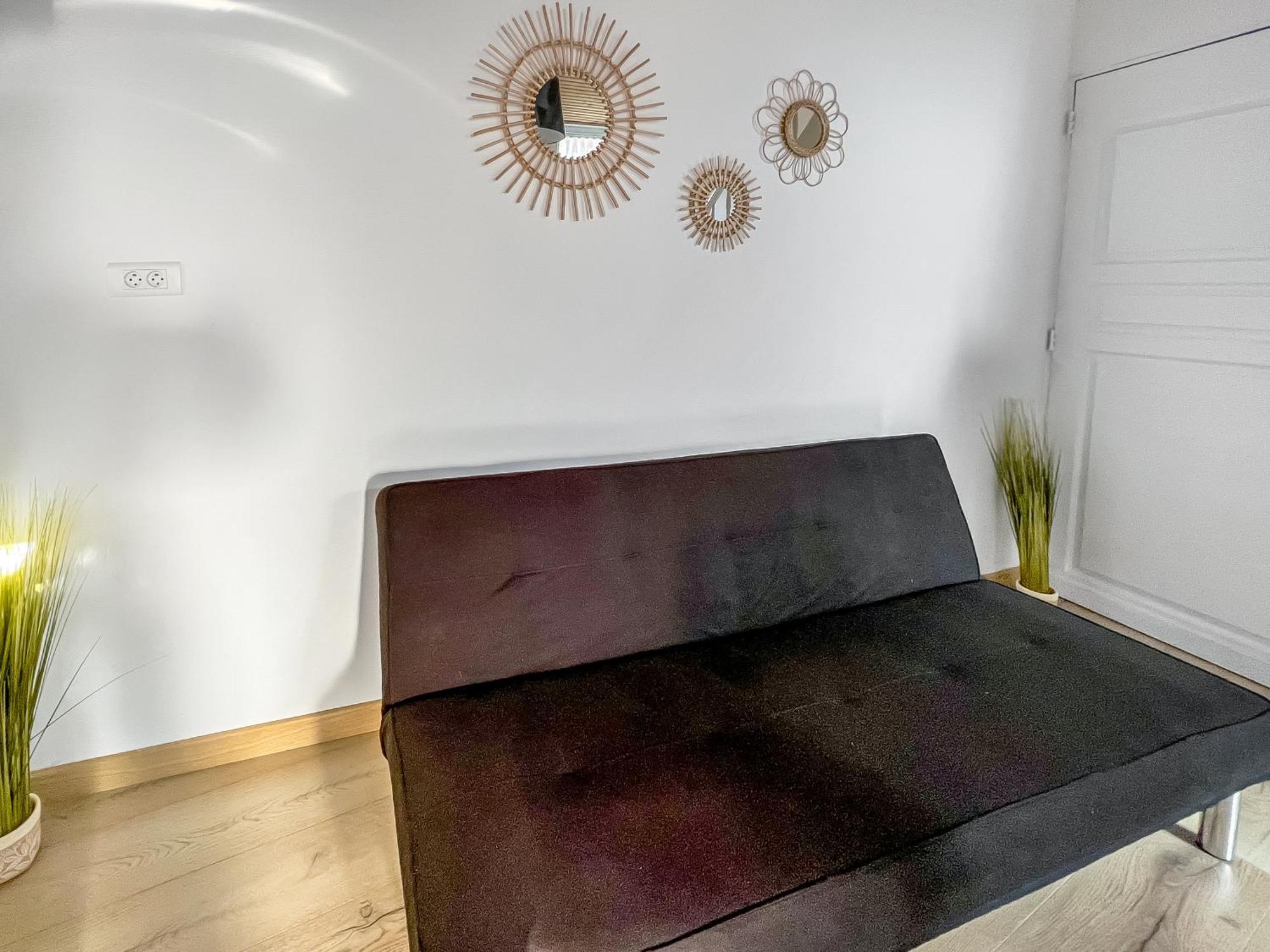 L'Eden Carolo - Netflix, Wi-Fi, 10Min Aeroport, Parking Gratuit Apartment Dampremy Luaran gambar